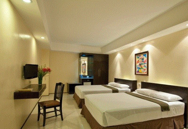 M Citi Suites Себу Экстерьер фото