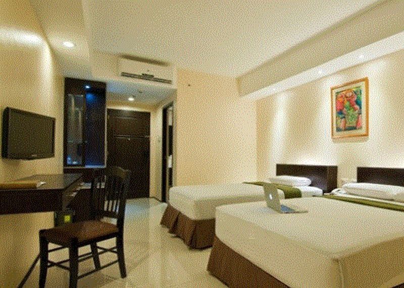 M Citi Suites Себу Экстерьер фото